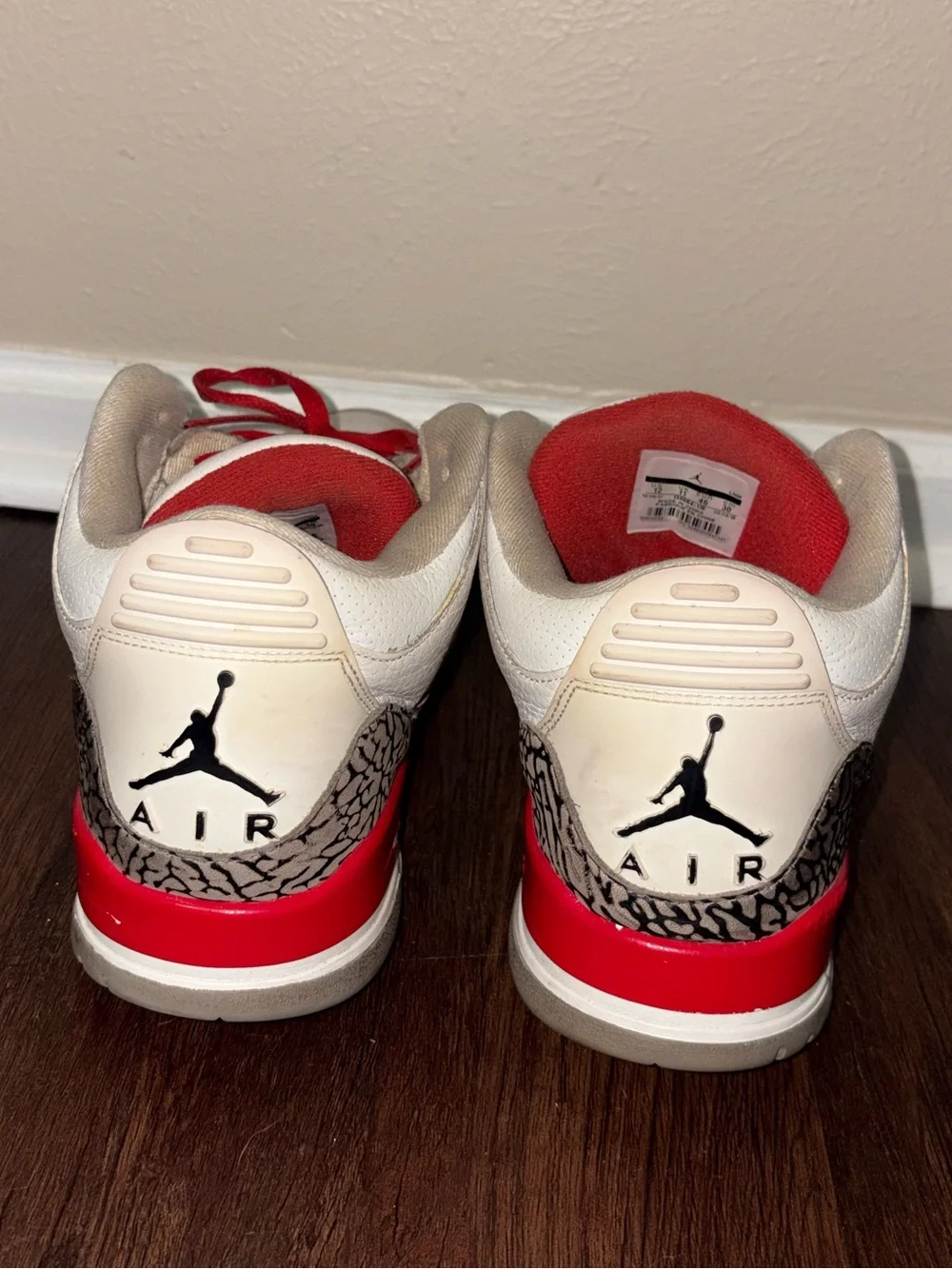 Men’s Jordan 3 Fire red Sz 12